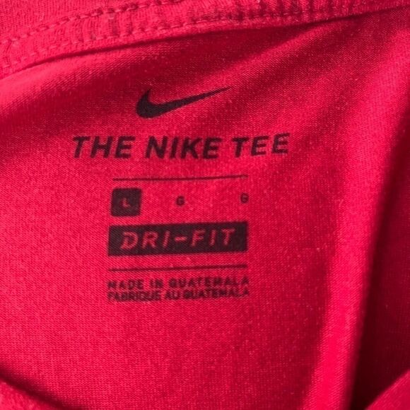 Men’s Nike Shirt - Picture 3 of 5